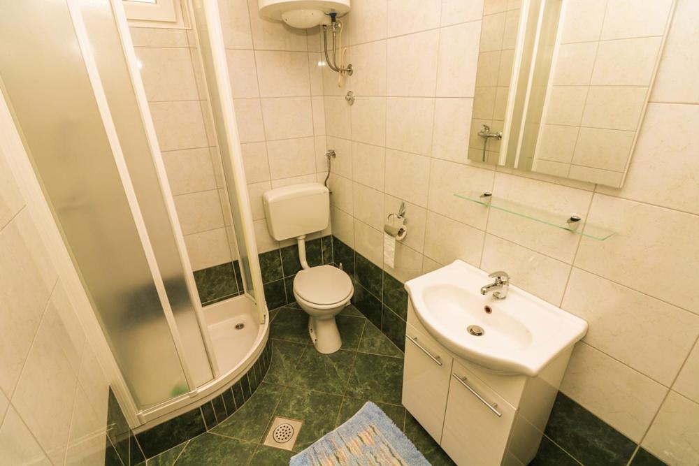 Double Rooms Tomica 2 With Balcony Baska  Luaran gambar